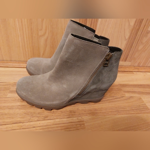 Women's Sorel Platform Suede Boots Size 8 - Picture 1 of 5